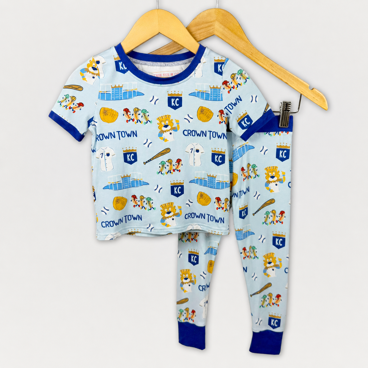 Crown Town Unisex Set (Short Sleeve)