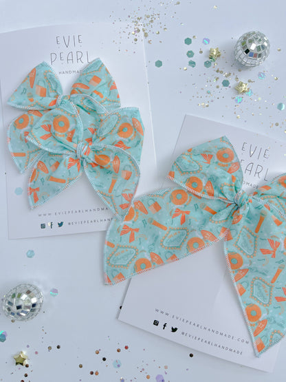 Showgirl Oversized Bow