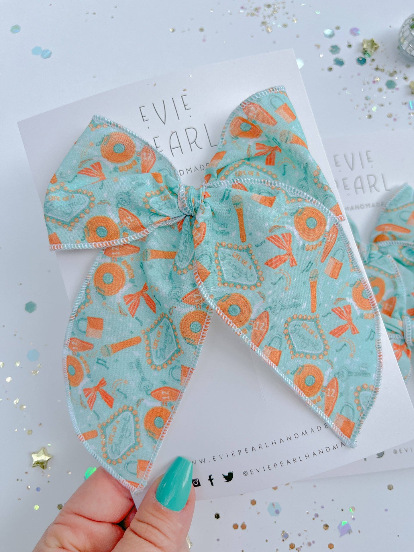 Showgirl Oversized Bow