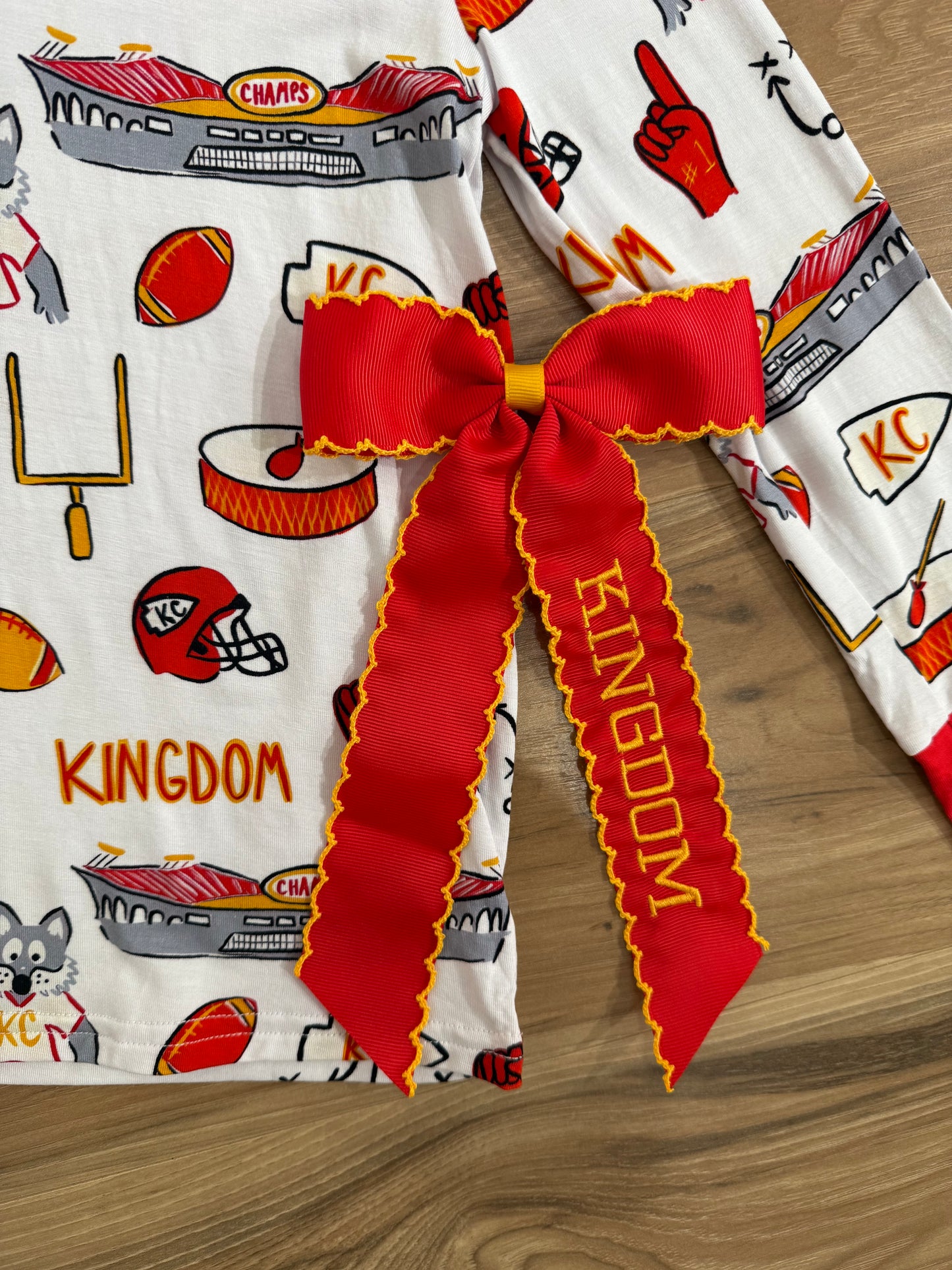 Long Tail Kingdom Bow