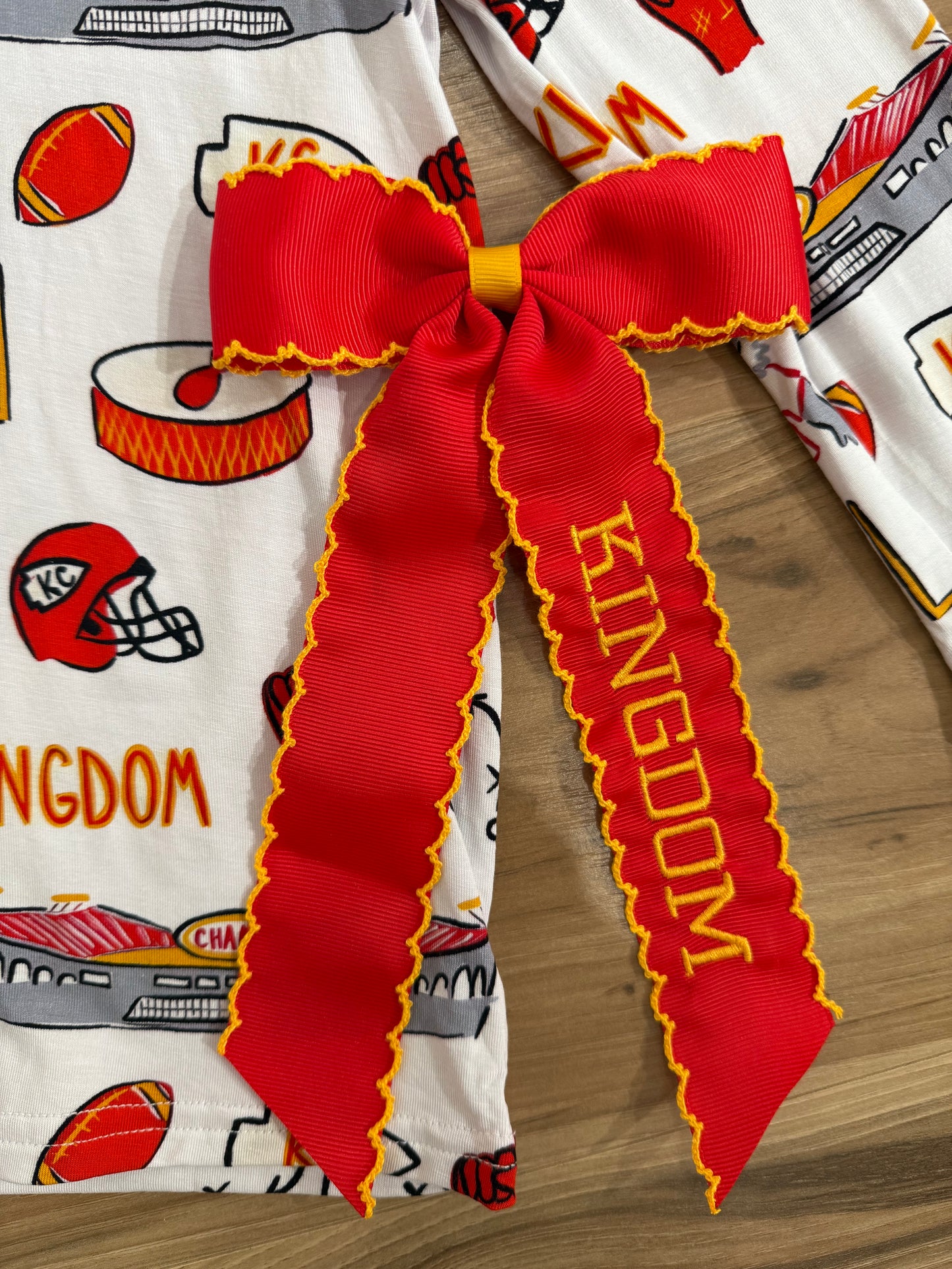 Long Tail Kingdom Bow