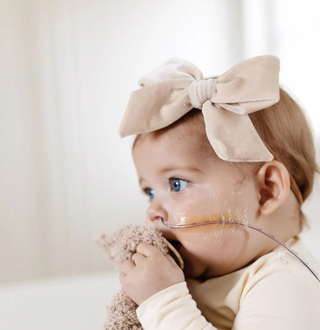 Velvet Bow Headband (Latte)