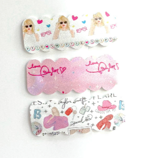 Love, Taylor Snap Clip Set
