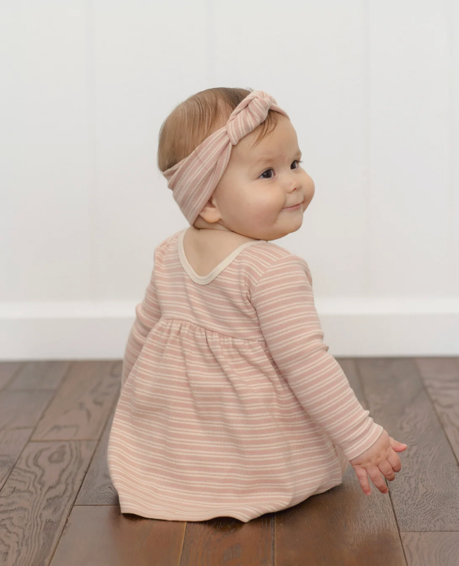 RIBBED KNOTTED HEADBAND (DUSTY ROSE MICROSTRIPE)