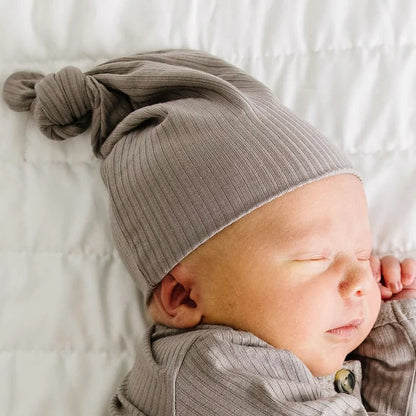Beau Ribbed Top Knot Hat