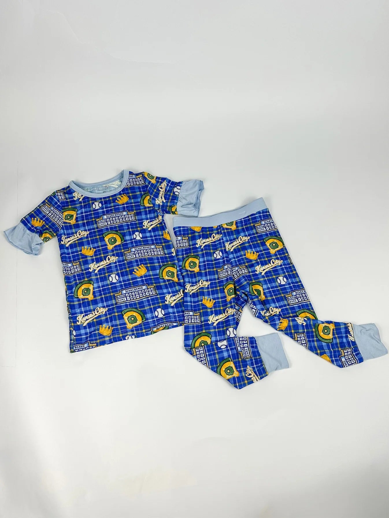 ALWAYS BE ROYAL RUFFLE SET